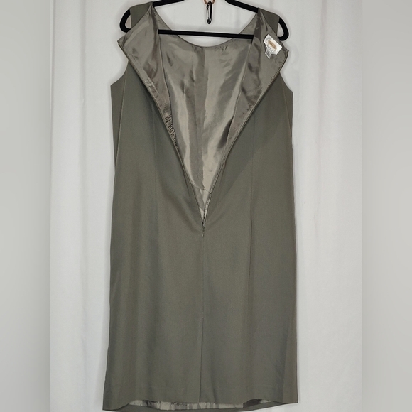 Talbots Woman Sleeveless Olive Green Sheath Dress - Size 14 - Picture 3 of 9